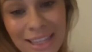 Paige VanZant Butthole Bath OnlyFans Livestream
